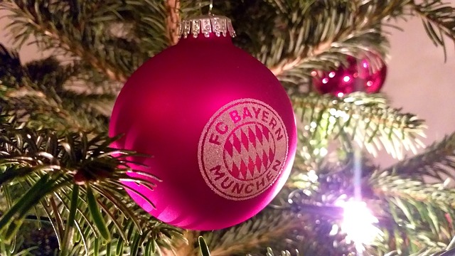 2023湖南体育旅游节暨全国滑翔伞定点精英赛开幕.