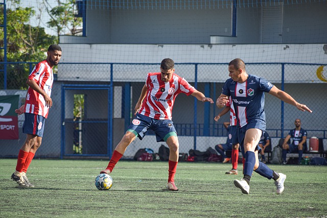 背靠背战魔术，伦纳德回归哈登放狠话，西部第六争夺战激烈上演.